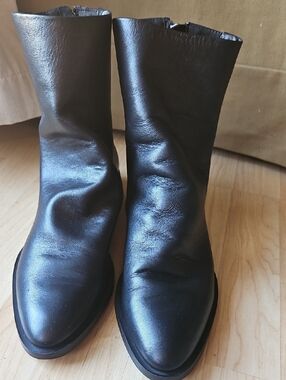 Steve Madden Genuine Leather Classic Black Boots